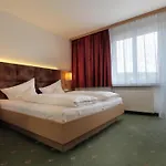 Loewen Отель Фельдкирьх