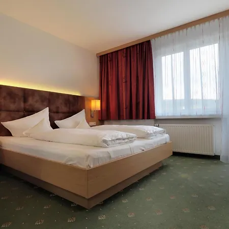 Hotel-gasthof Loewen Hotel Feldkirch